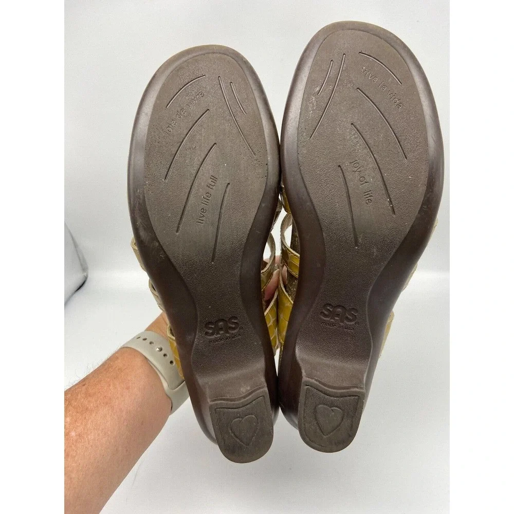 SAS Sandals Sz 8.5 Tripad Comfort Mustard Yellow Snake Skin Sling Back‎ Shoes